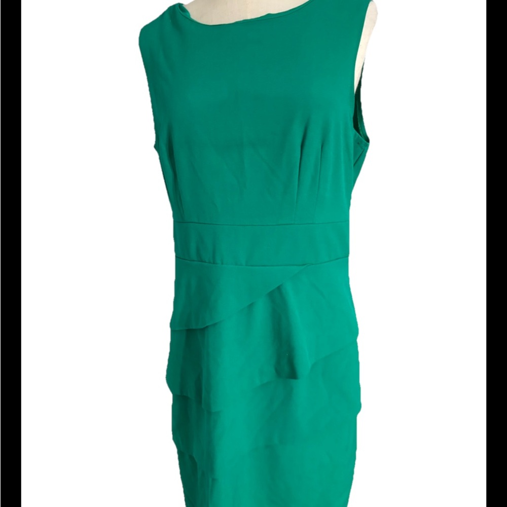 AA Studio AA Women’s Size 12 Green Business dress Sleeveless Layer Knee Length,